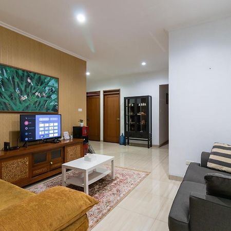 Spacious, White-Villa Belgareti @Kiara Condong Bandung Extérieur photo
