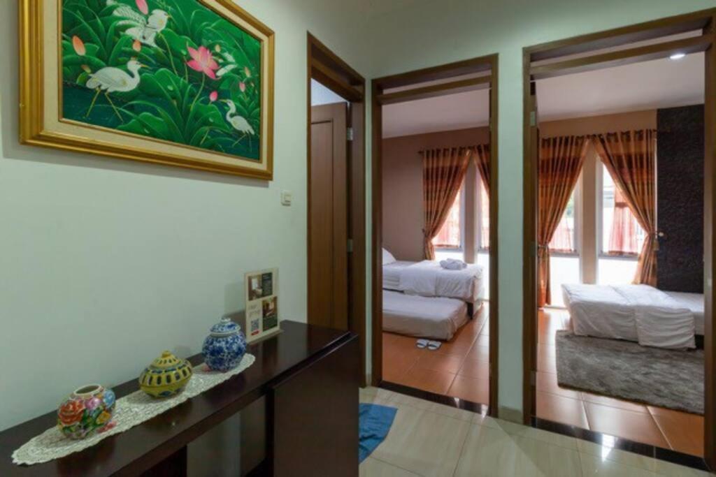 Spacious, White-Villa Belgareti @Kiara Condong Bandung Extérieur photo